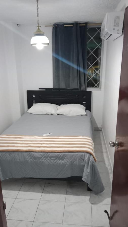 Aranjuez Apartment กูกูตา ภายนอก รูปภาพ